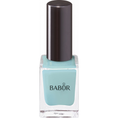 Lakier do paznokci w modnym błękitnym kolorze. Nail Colour 18 sky blue